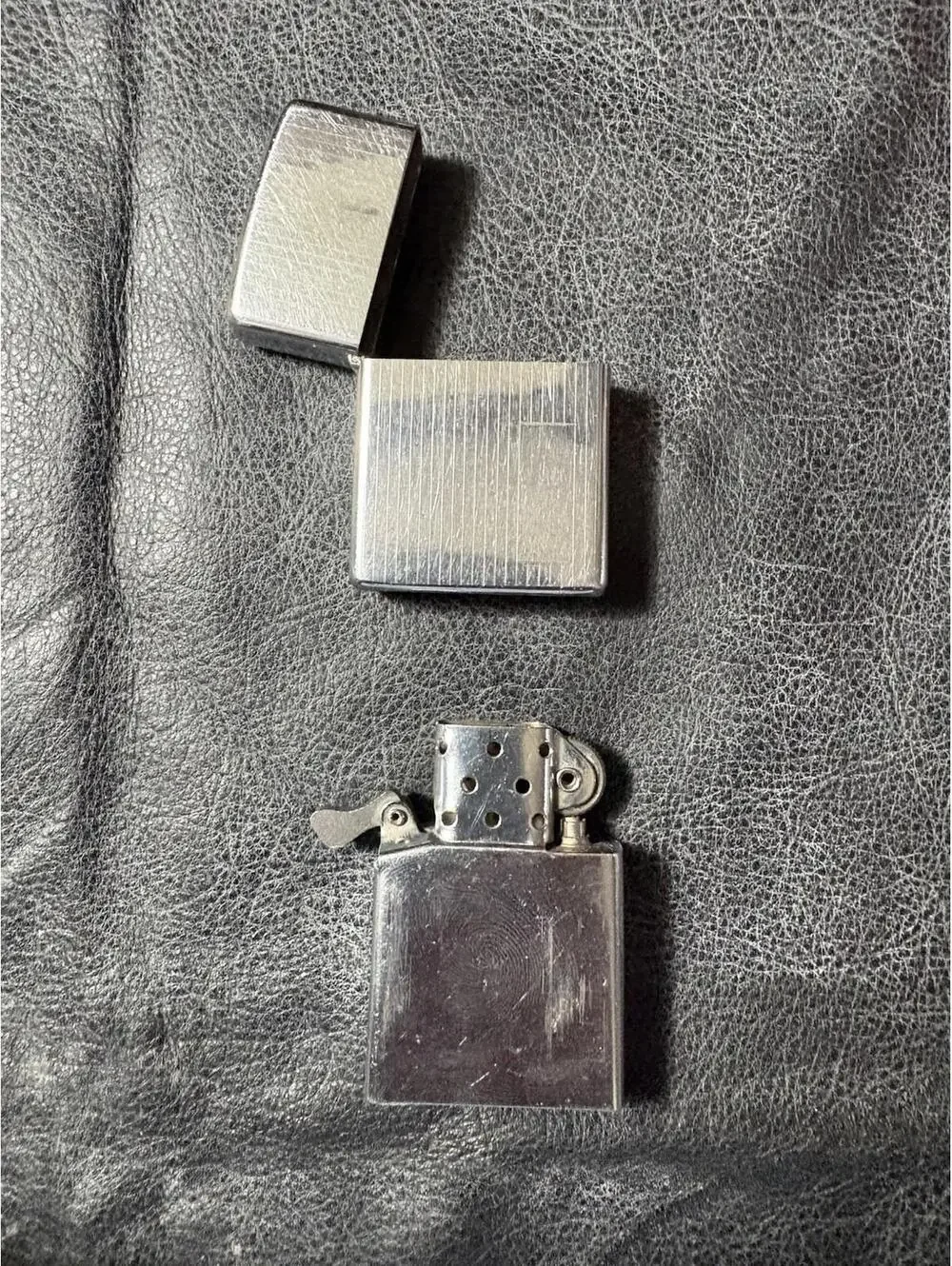 Vintage 1985 Zippo Lighter High Polish Chrome Engine Turned model (ZIP350) - Picture 10 of 12